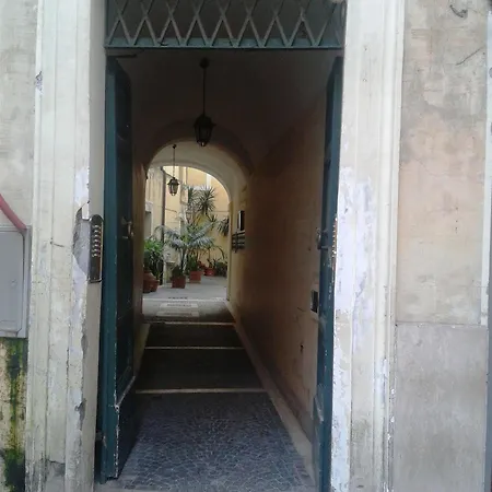 Floor Navona 4*