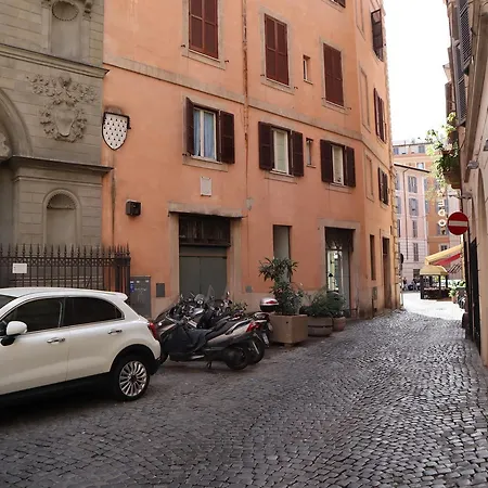 Affittacamere Floor Navona 2*