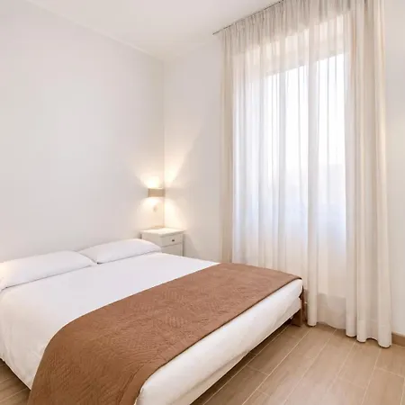 Floor Navona 4* Rome